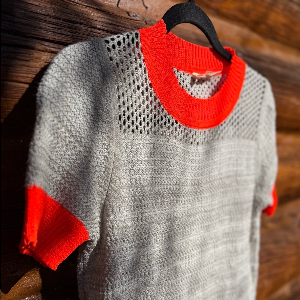 Anthropologie Moth Light Weight Short Sleeve Sweater Shirt Size S